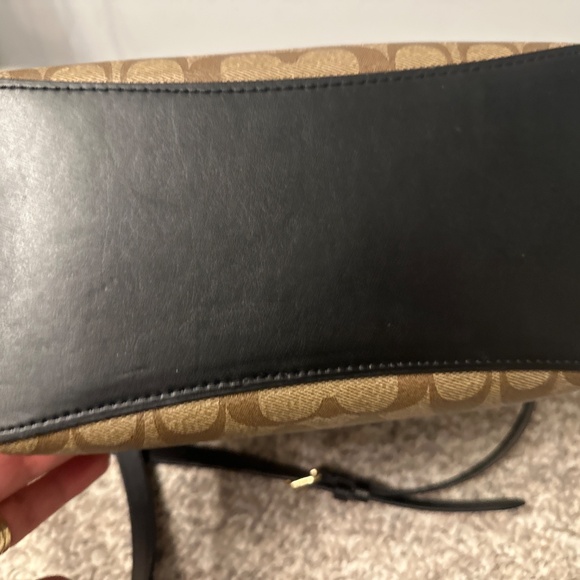 Coach bucket purse - Picture 6 of 6